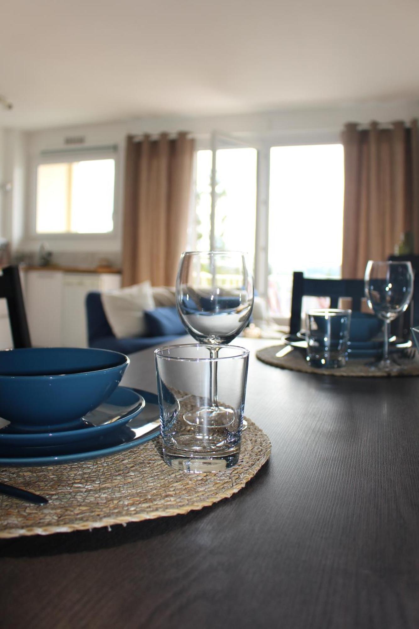 Apartment Bellevue - 35 M2 - Parking - 10 Min Centre-ville